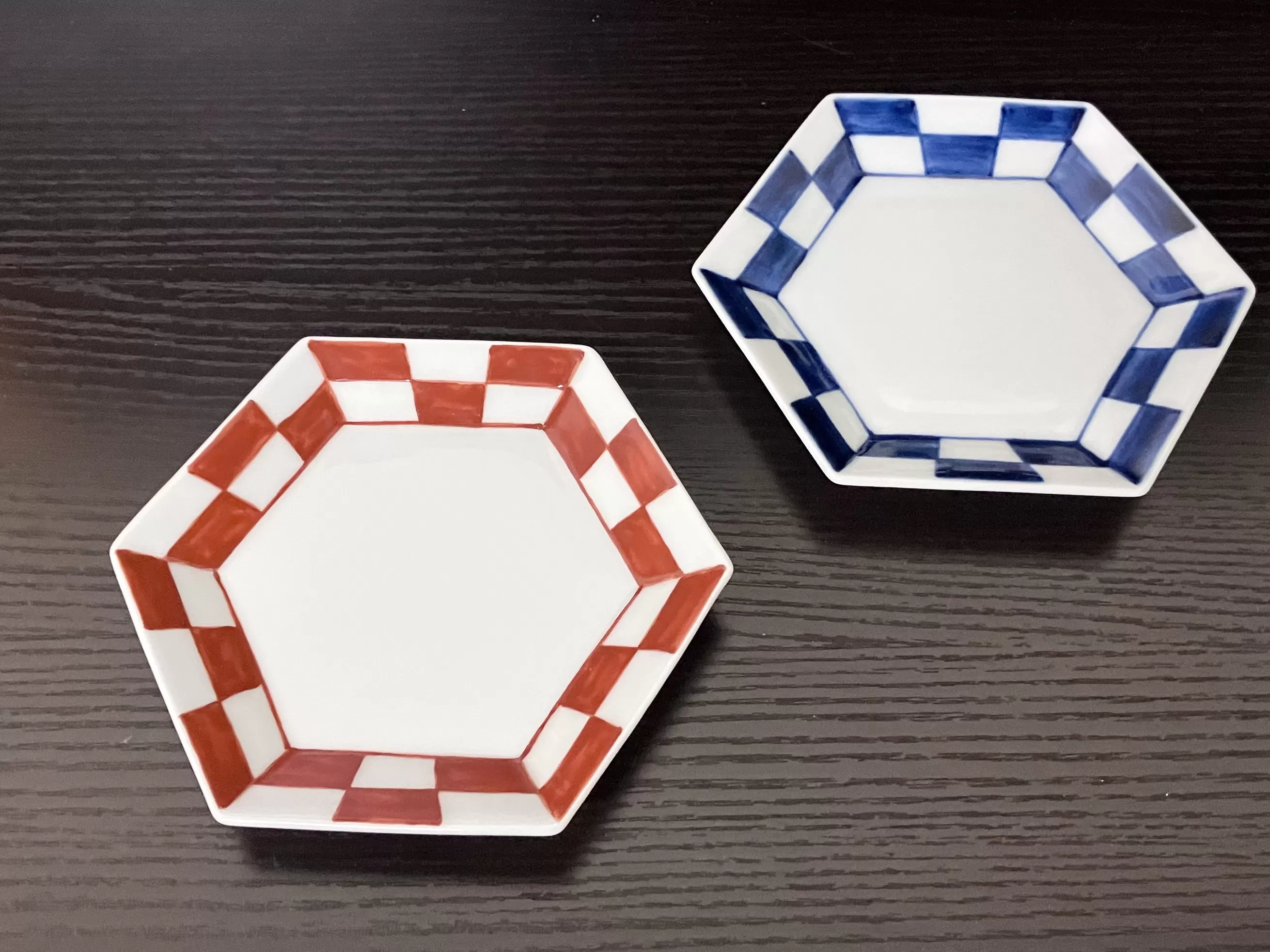 伊万里焼 市松亀甲小皿（青・赤）セット 165-H1076