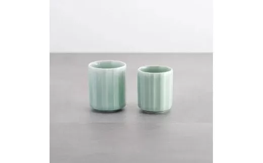 【伊万里焼】青磁十草夫婦湯呑 023-H815