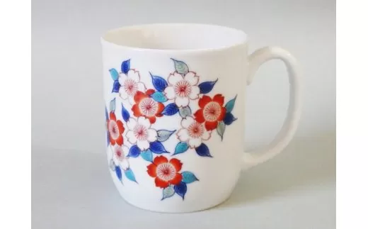 【伊万里焼】色鍋島マグカップ（どちらか1つお届けします）【市川冬山窯】 037-H656