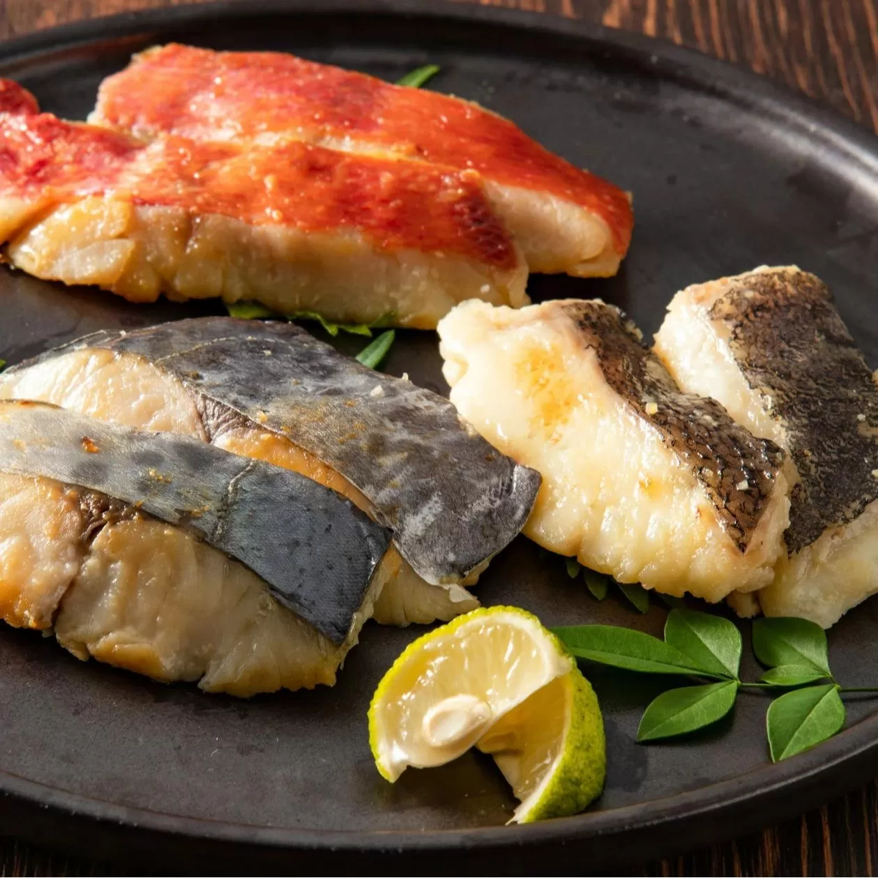 【定期便年6回】熟練の味 西京漬け 3品セット(サワラ、金目鯛、カレイ) H-343