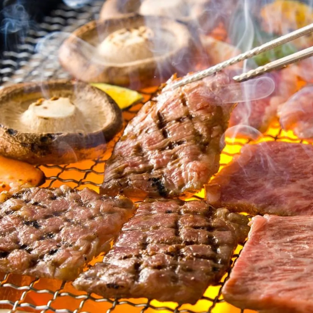 宮崎牛肩ロース・モモ焼肉セット〈計800g〉_A0001-068