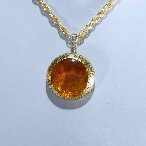 アクセサリー 金彩ペンダント（カラー：アンバー）