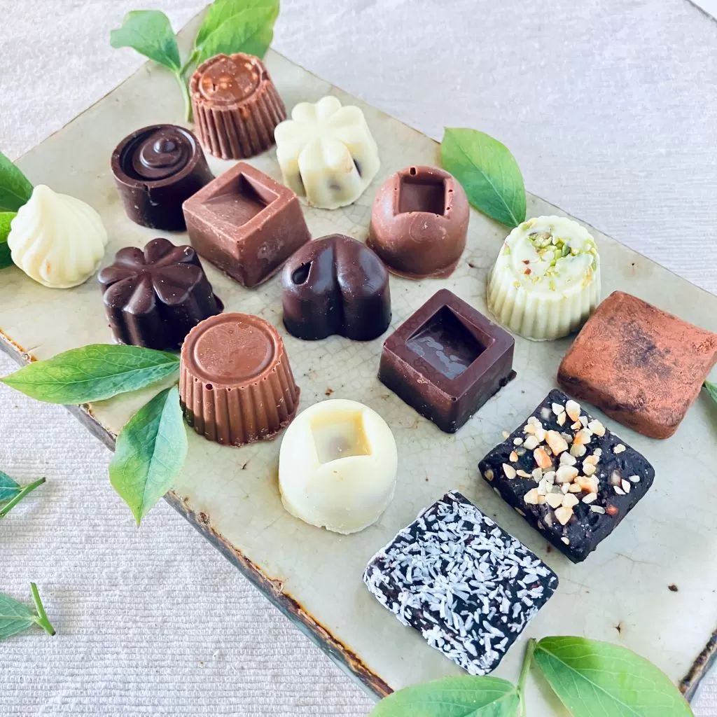 オーガニックチョコ100%使用ビター＆ミルク＆ホワイト＆生チョコセット＜15個入り＞